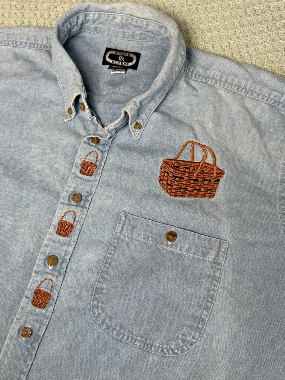 Vintage Embroidered Denim Button Down Shirt XL Baskets Cottagecore Teachercore